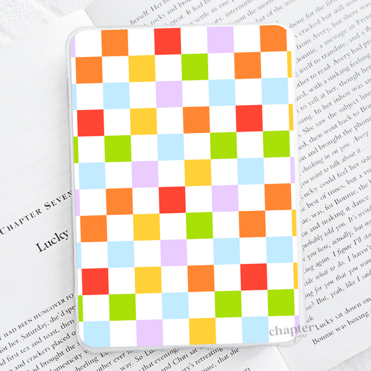 Checkered Rainbow E-Reader Insert